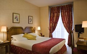 Warwick Reine Astrid - Lyon